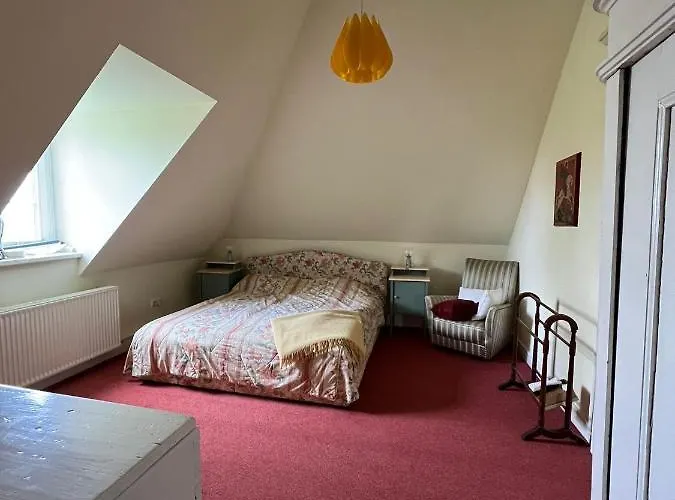 Schloss Roessing - Messezimmer In Historischem Ambiente